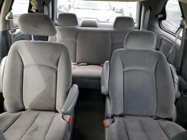 2005 Dodge Caravan SXT