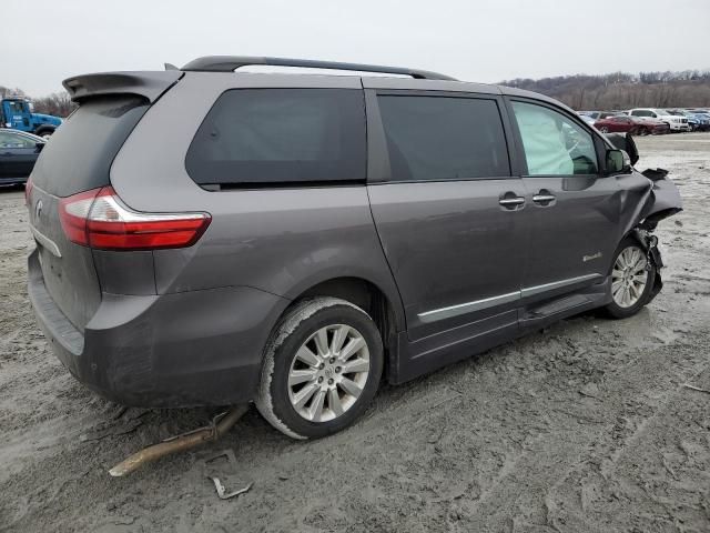 2016 Toyota Sienna XLE