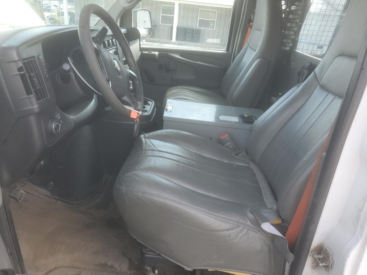 2013 Chev Express G2500