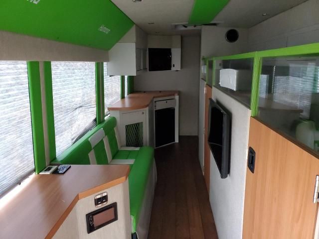 2016 Ford Econoline E450 Super Duty Cutaway Van