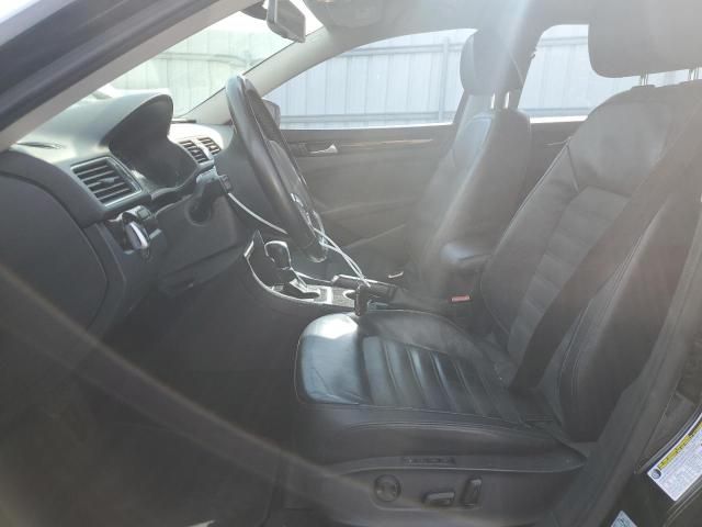 2014 Volkswagen Passat SEL