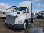 2016 Kenworth Construction T680