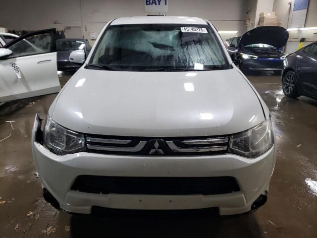 2014 Mitsubishi Outlander SE