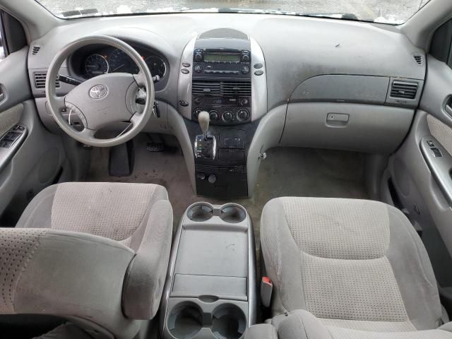 2007 Toyota Sienna CE