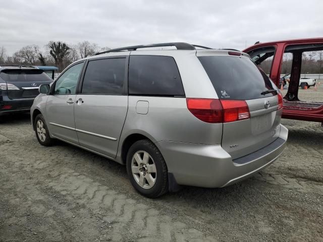 2004 Toyota Sienna XLE