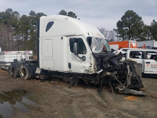 2011 Freightliner Cascadia 125