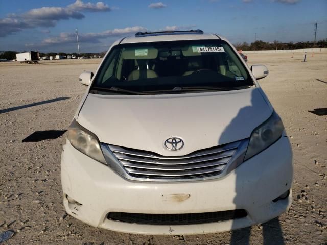 2014 Toyota Sienna XLE