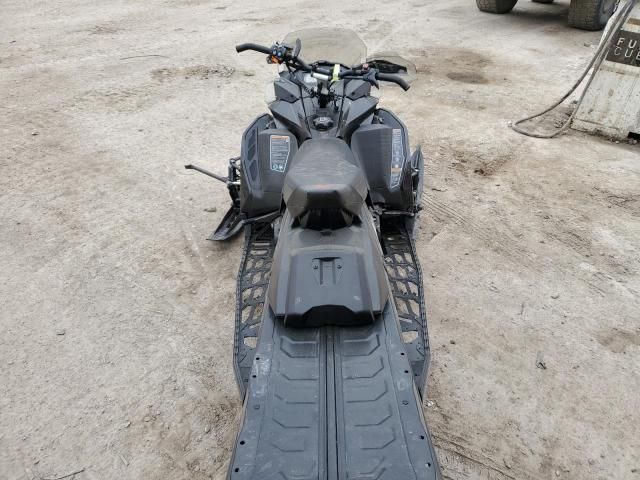 2023 Skidoo 2023 Skidoo Renegade