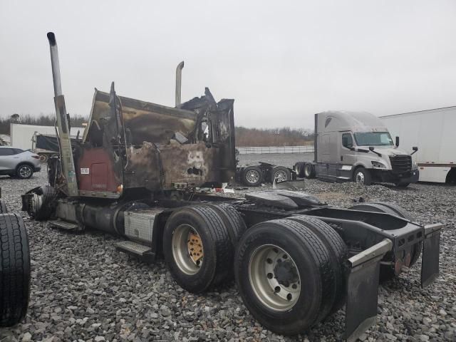 2005 Freightliner Conventional Coronado 132