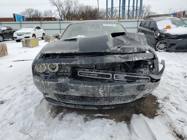 2015 Dodge Challenger SXT Plus