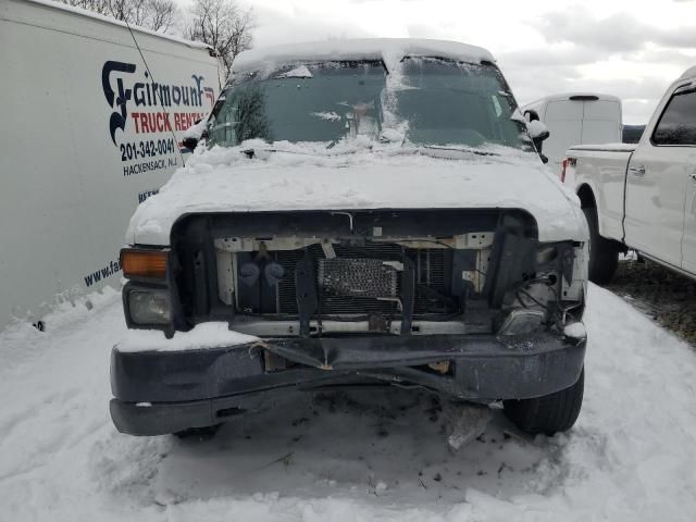 2013 Ford Econoline E250 Van