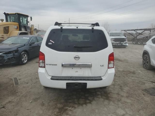 2005 Nissan Pathfinder LE