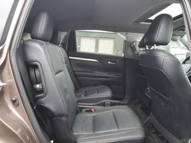 2019 Toyota Highlander SE