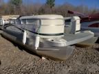 2008 Bennington Marine Boat
