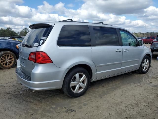 2011 Volkswagen Routan SE