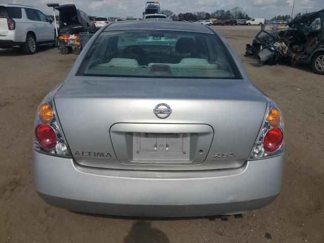 2004 Nissan Altima Base