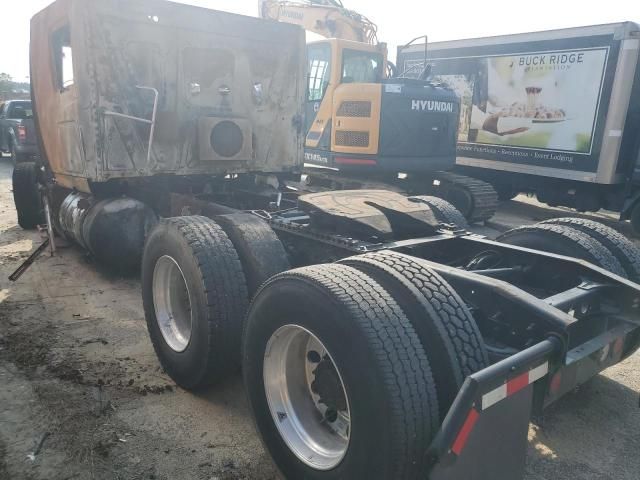 2019 International LT625