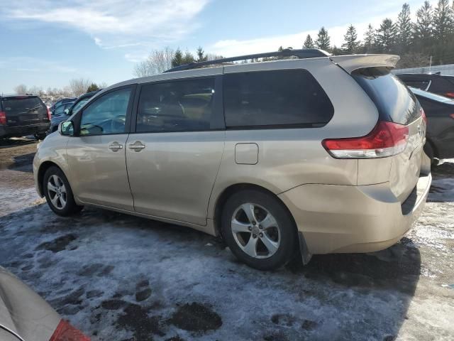 2011 Toyota Sienna LE