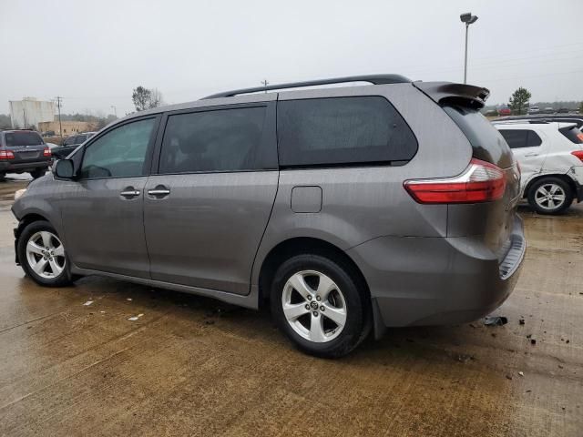 2020 Toyota Sienna LE