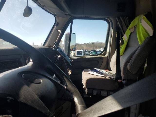 2016 Freightliner Cascadia Semi Truck