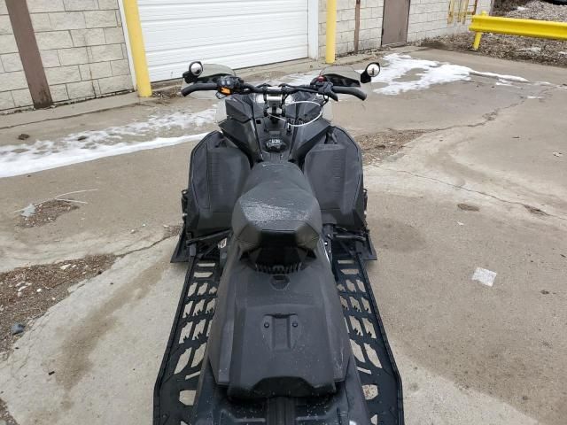 2021 Skidoo 2021 Skidoo Renegade