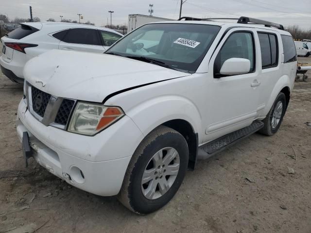 2005 Nissan Pathfinder LE