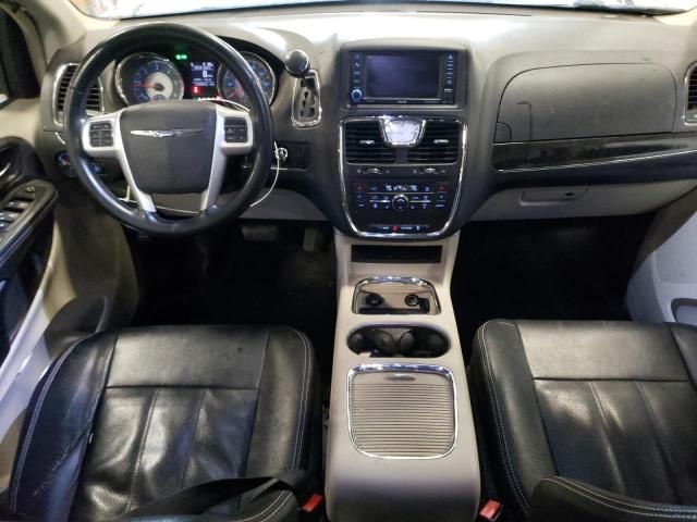 2015 Chrysler Town & Country Touring L