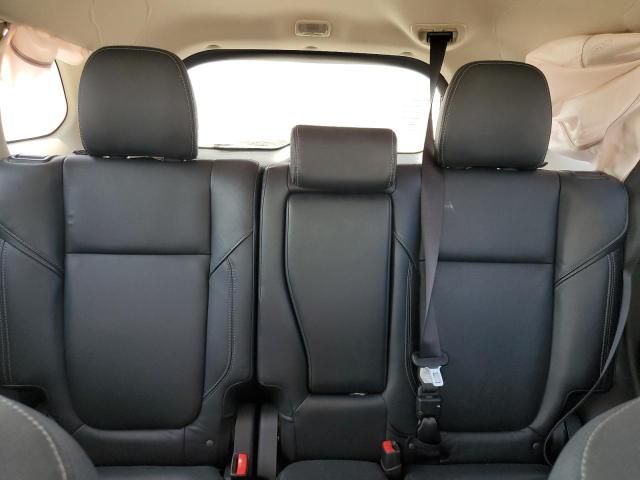 2020 Mitsubishi Outlander SE
