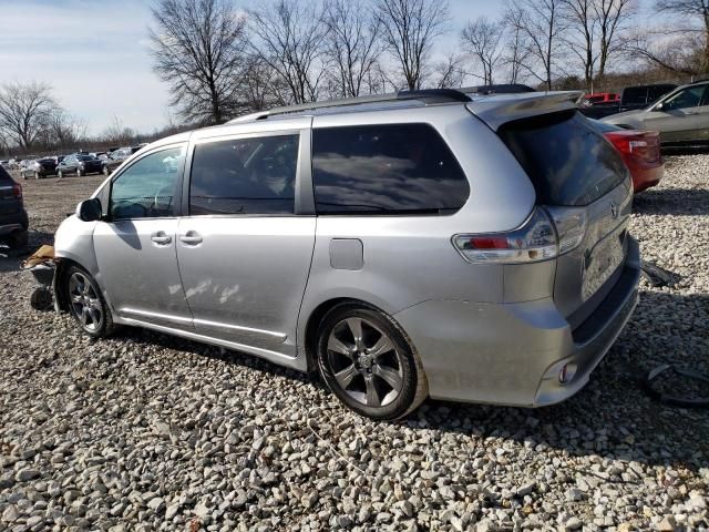 2012 Toyota Sienna Sport