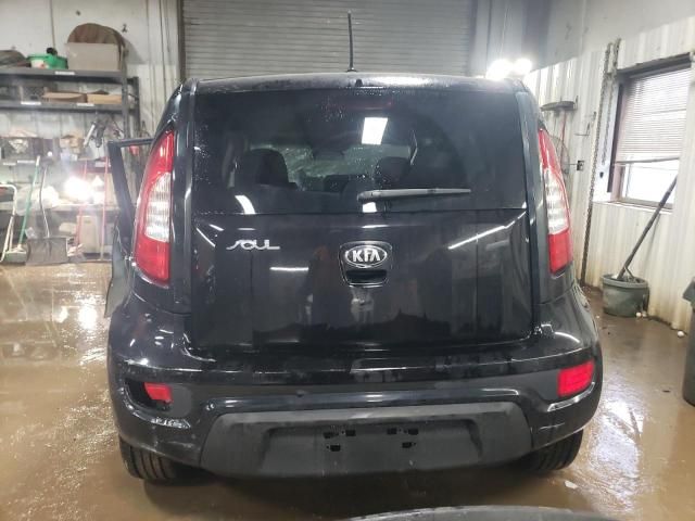 2013 KIA Soul +