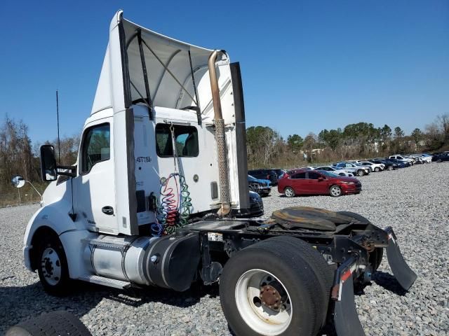 2014 Kenworth Construction T680