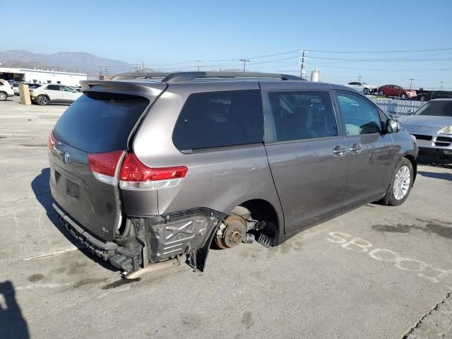 2014 Toyota Sienna XLE