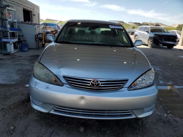 2005 Toyota Camry LE