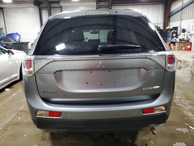 2014 Mitsubishi Outlander SE