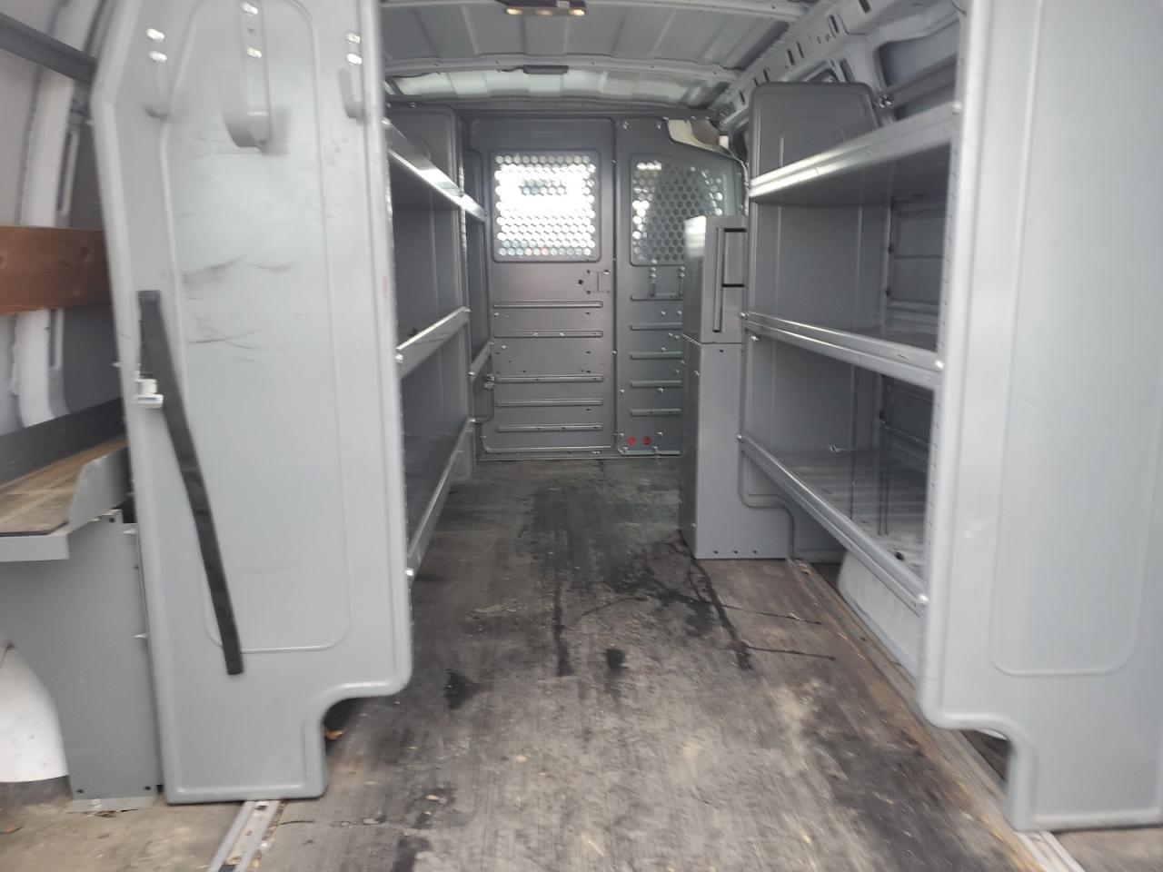 2016 Chevrolet Express G2500