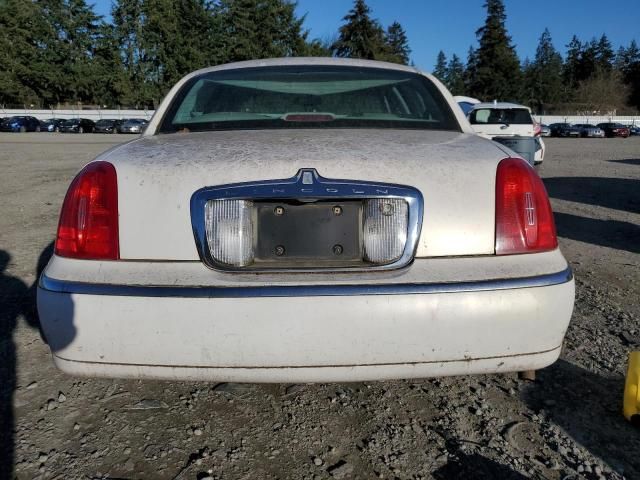 1998 Lincoln Town Car Signature