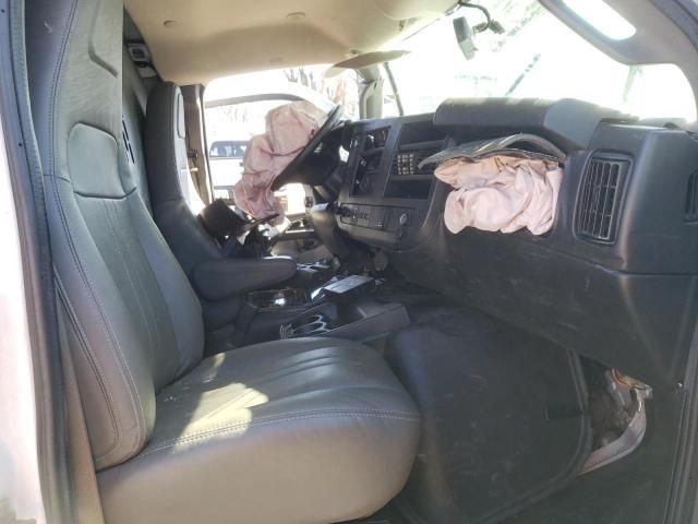2020 Chevrolet Express G2500