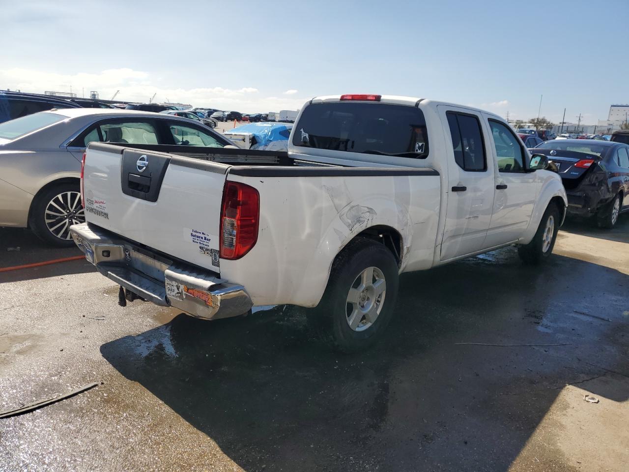 2008 Nissan Frontier Crew cab le