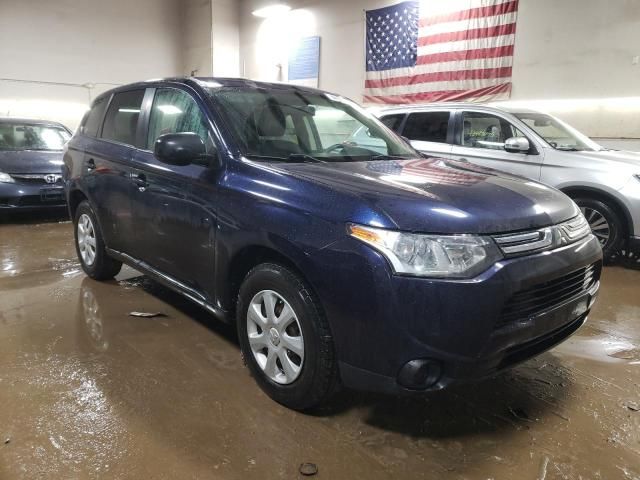 2014 Mitsubishi Outlander ES