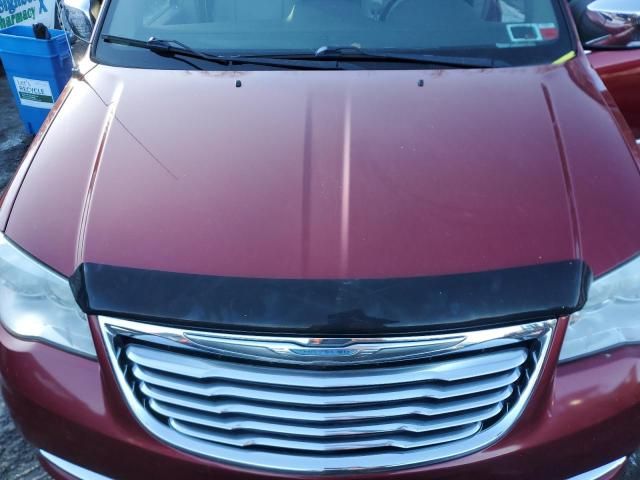 2012 Chrysler Town & Country Touring L