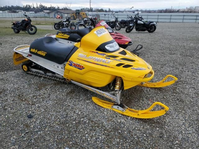 2001 Skidoo 2001 Skidoo Snowmobile