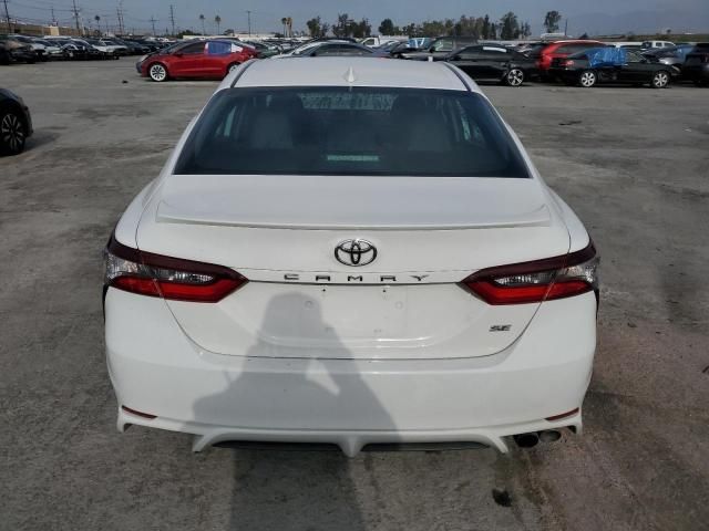 2022 Toyota Camry SE