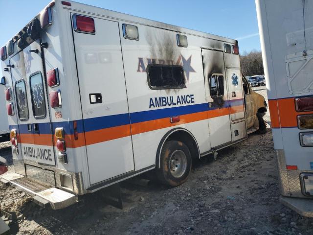 2007 Ford Econoline E450 Super Duty Cutaway Van