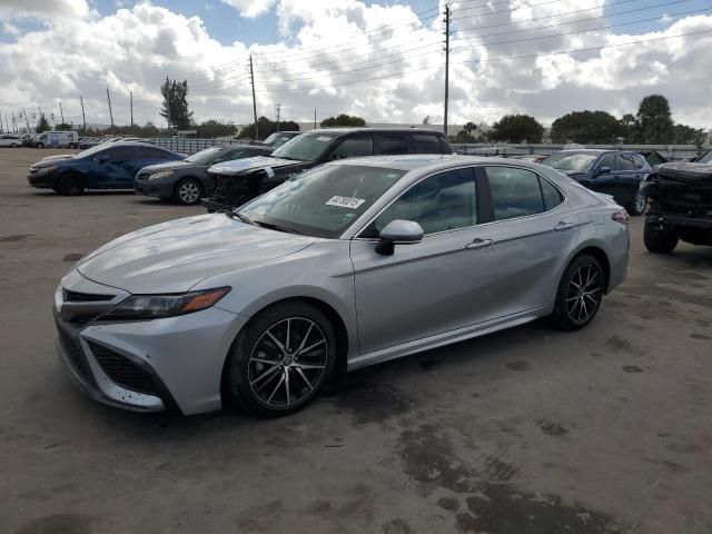 2021 Toyota Camry SE