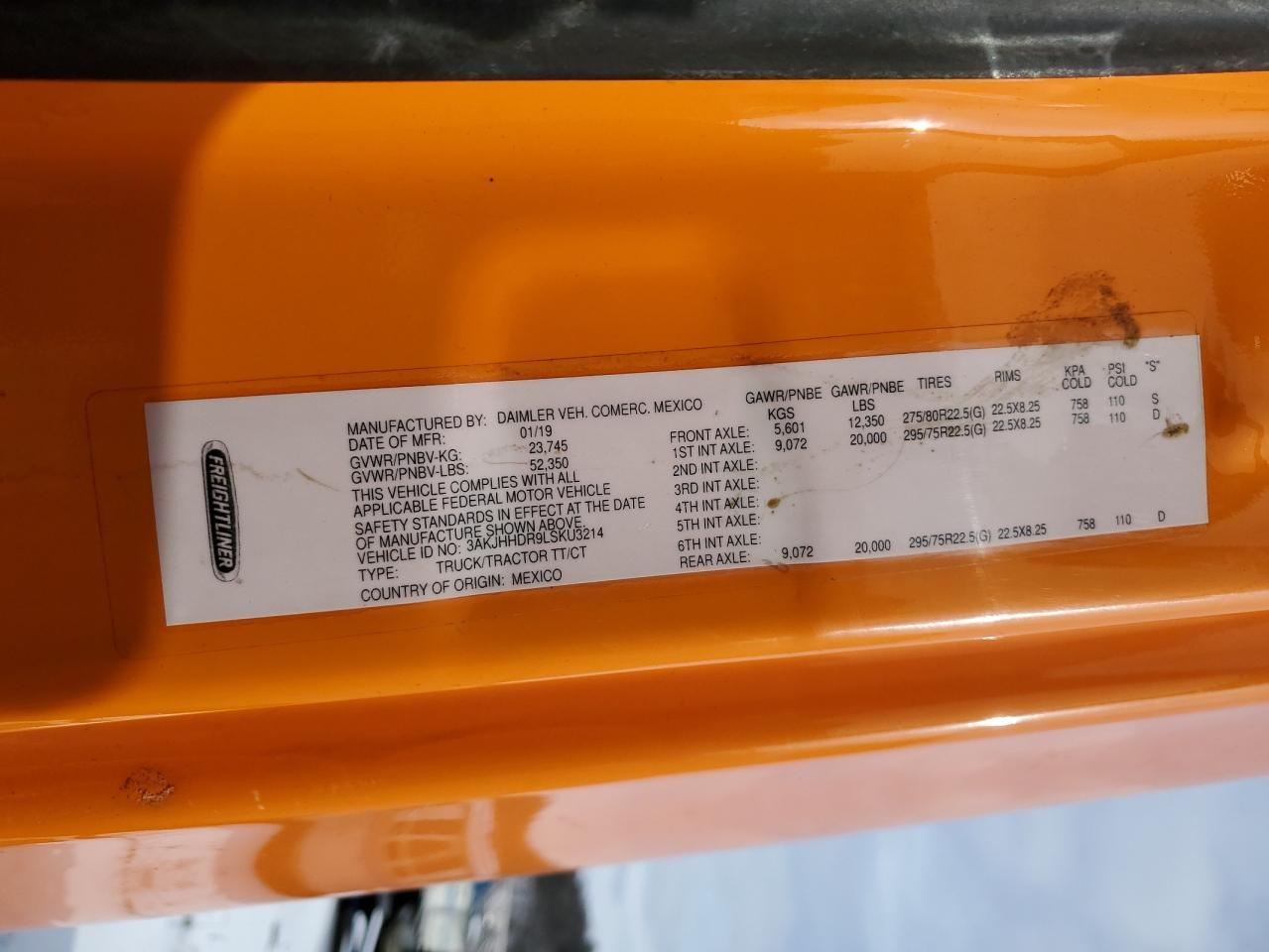 2020 Freigliner Cascadia 126
