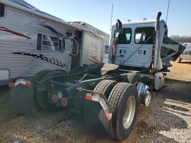 2019 Freightliner Cascadia Semi Truck