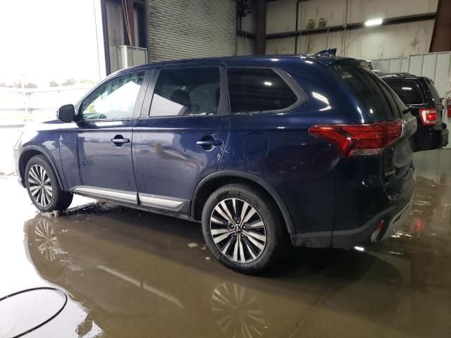 2020 Mitsubishi Outlander SE