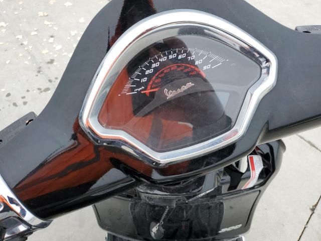 2023 Vespa GTS/SEI Giorni 300