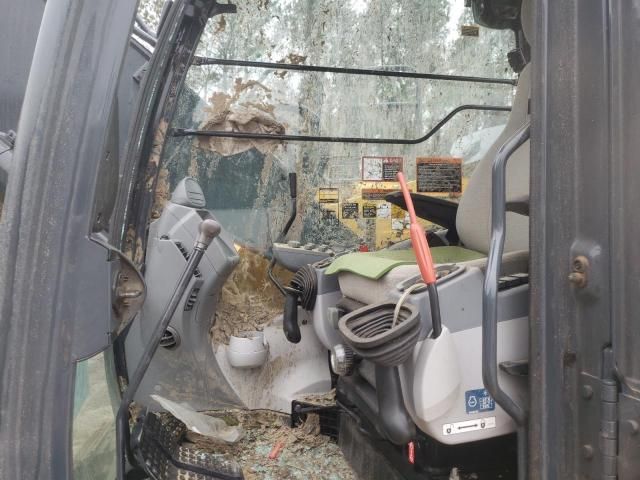 2021 John Deere 135G