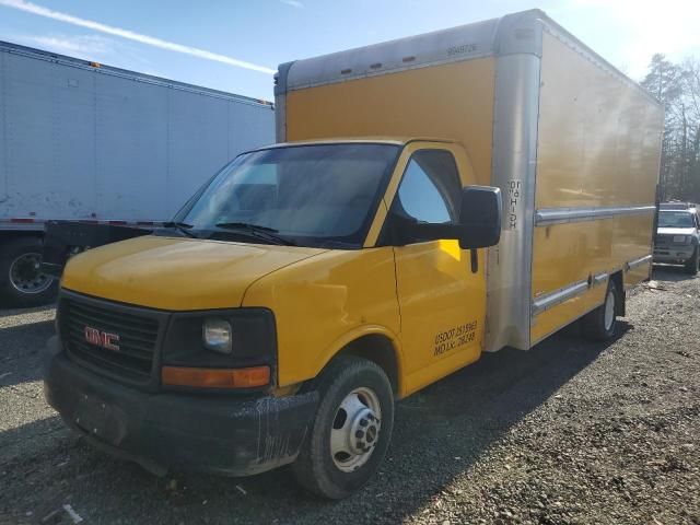 2011 GMC Savana Cutaway G3500